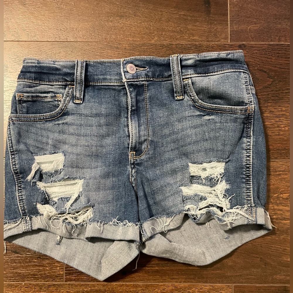 Jean shorts size 7 brand Hollister